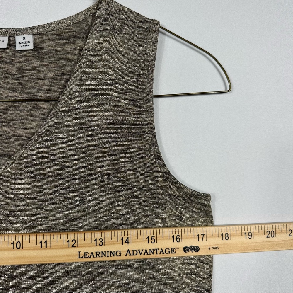 Susan Graver Gold Sparkly Sleeveless Blouse Size Small - Picture 6 of 7